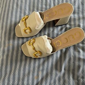 Gucci shoes size 38 only worn twice in excellent condition